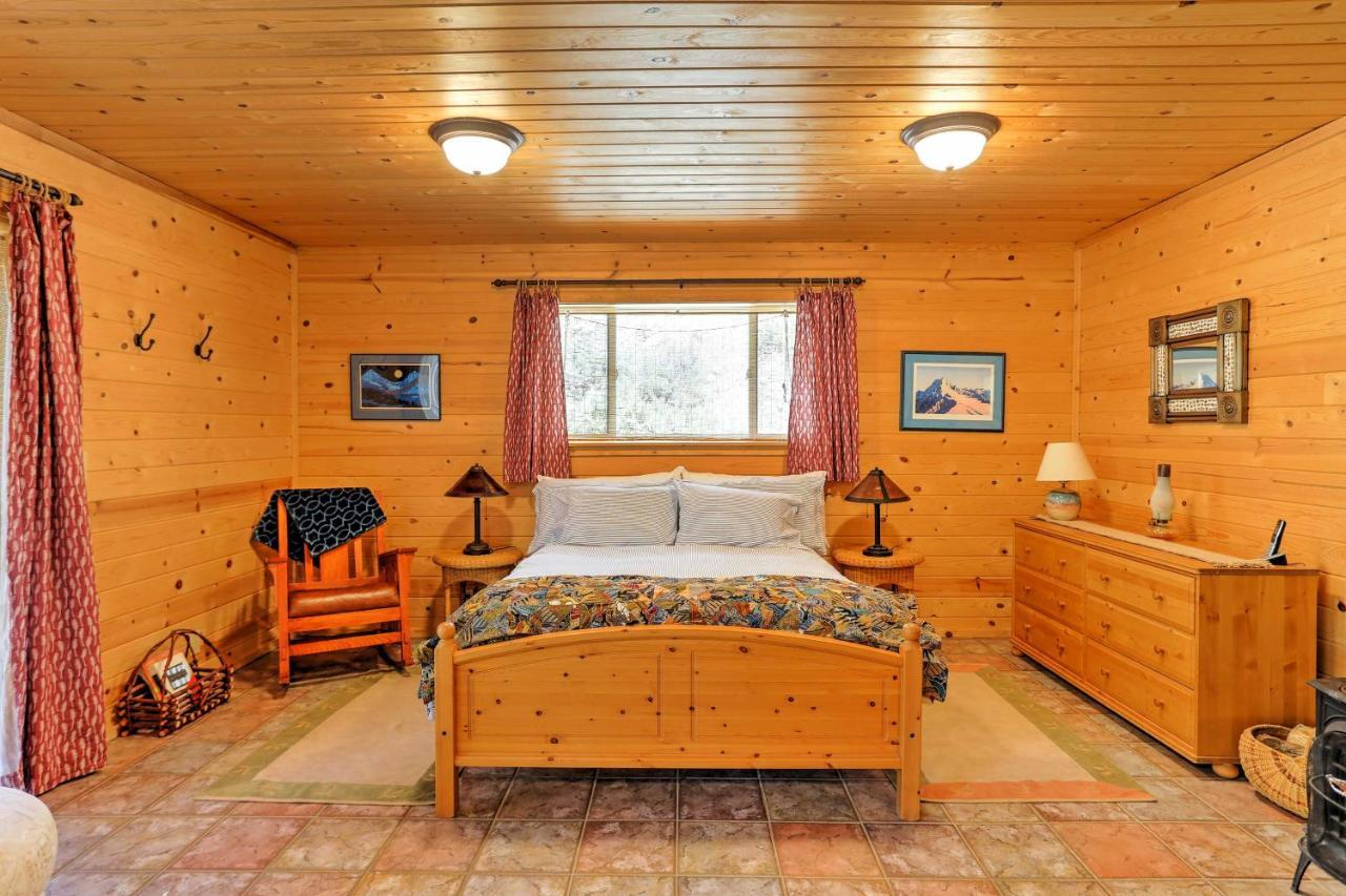Romantic Riverfront Cottage - 1 Mile To Winthrop! Exterior foto